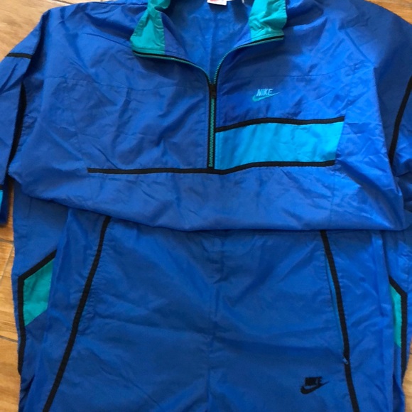 nike nylon sweatsuit